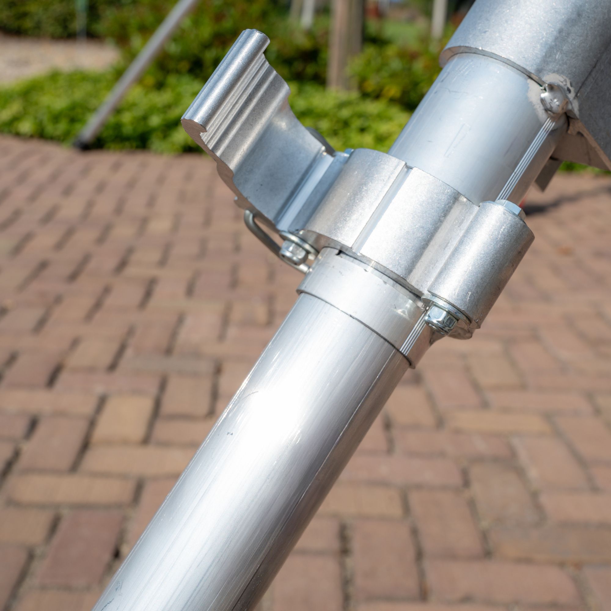 Stabilizer in lowered position
